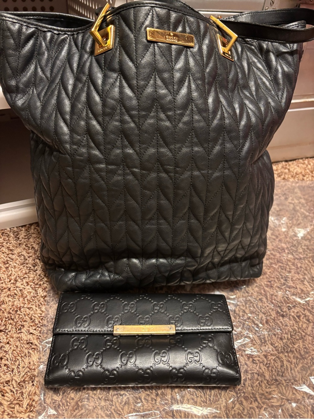 Authentic Black Gucci Quilted Leather Tote with Gold Hardware & GG wallet - Picture 15 of 16